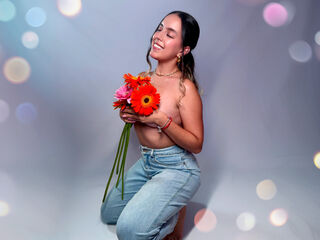 AnitaDiFiore Brunette live cam models