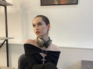WillenaShake Porn Show