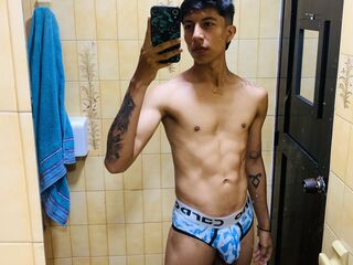 sexcam chatroom RuiMaddox