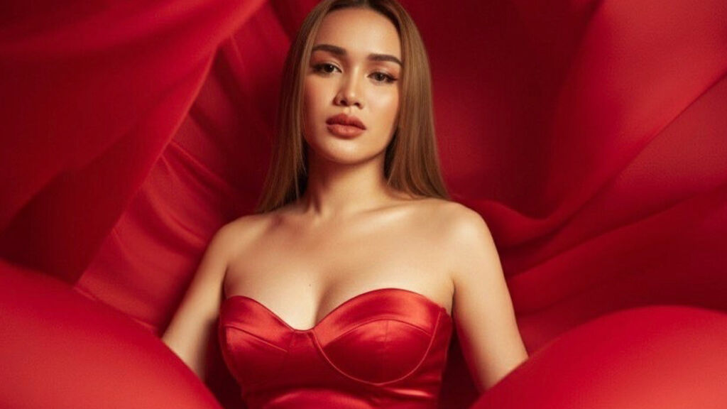 Sex chat gratuit in direct cu YasmineFruahwald pe LiveJasmin