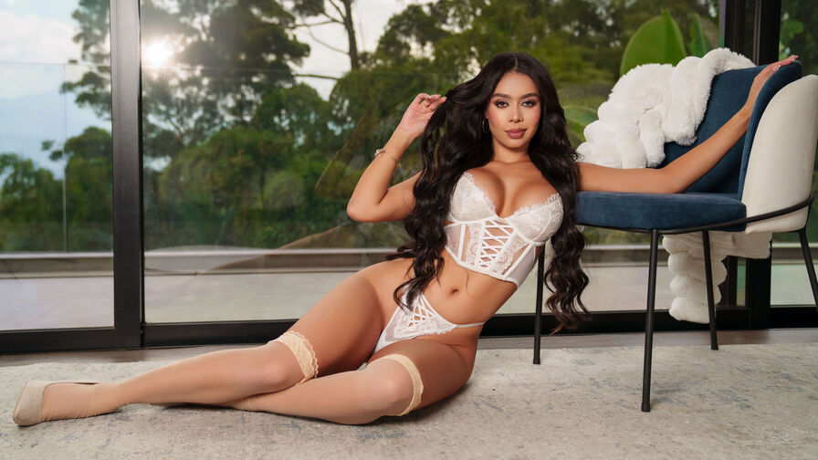 Watch PaolaFalcone live on Amateur Porn