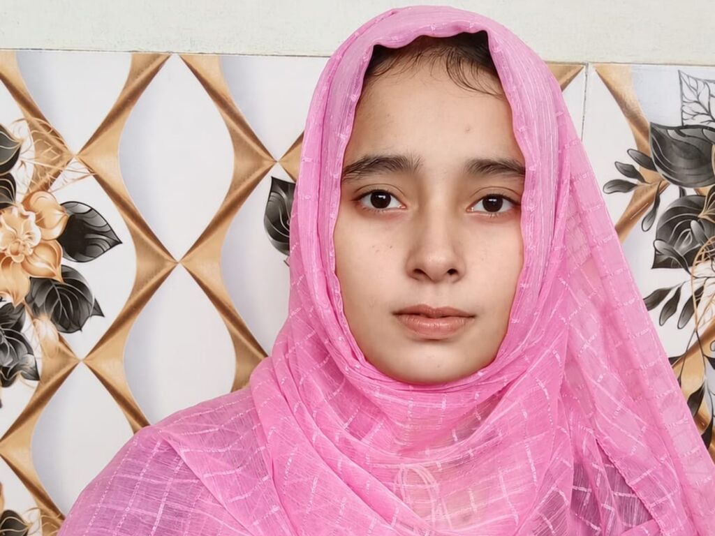 AlyanaJoseph premium girl cam session