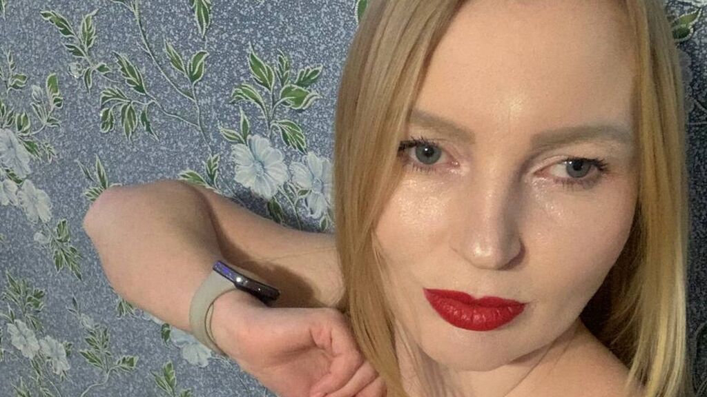 AnastasiaGufenko Live Cam on LiveJasmin