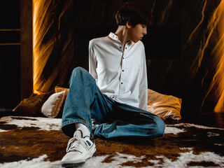 porno chatroom MarkBranston