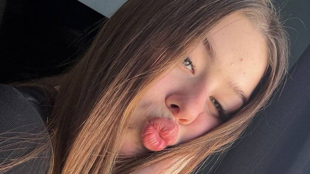 Statistics of KristiGroun cam girl at GirlsOfJasmin