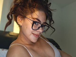 KaraGomez MyFreeCams live cam shows