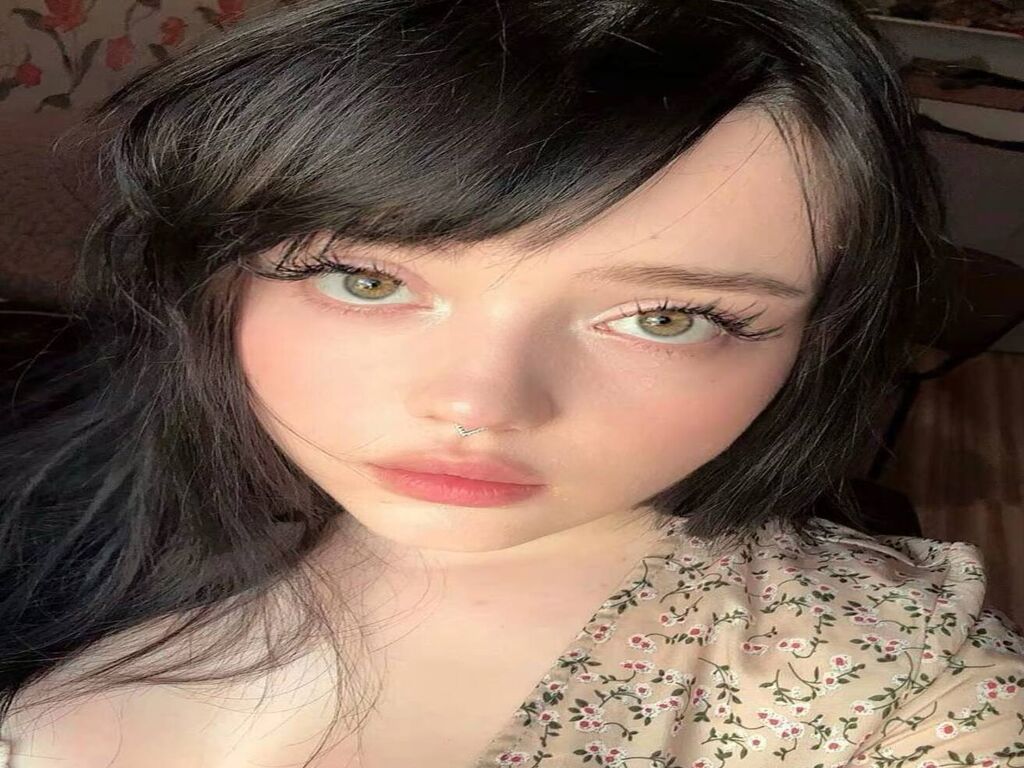 BritneyThimmes webcam model profile image