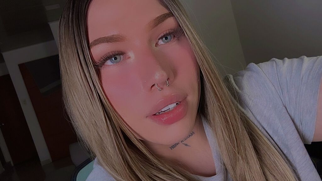 IsabellaFigueroa cover