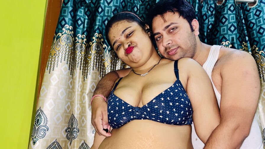 Watch JoyaAndRaj live on Free Erotic Fantasy