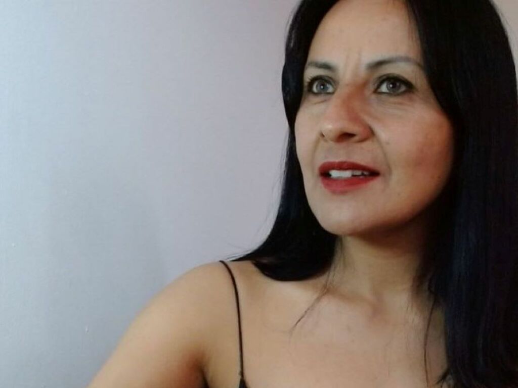 CamilleDubois's live cam