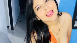 LiliLopezz webcam