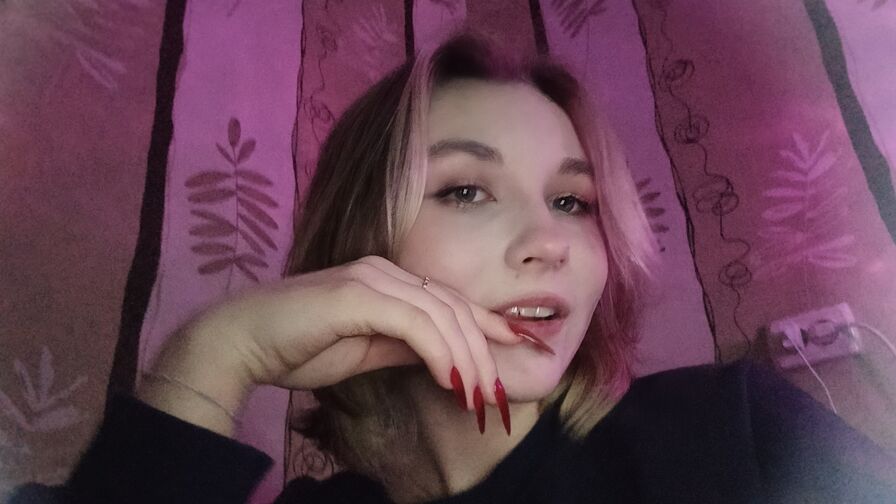 Live HD Nude Chat with NancyRoysse