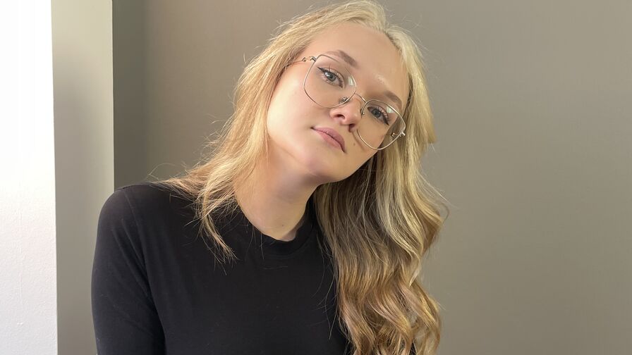 Live Sex Chat with LatashiaStrub