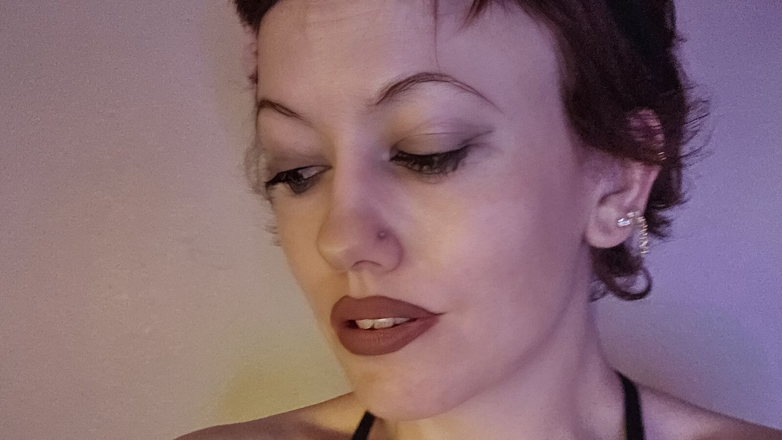 FleurLis erotic portrait