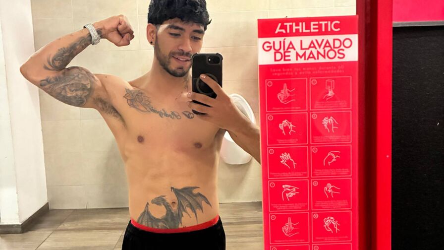 Watch SantiagoSoto live on Free Webcamz