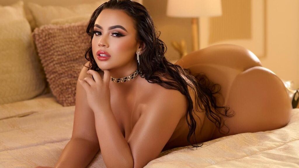 Sex chat gratuit in direct cu CarolineBleir pe LiveJasmin