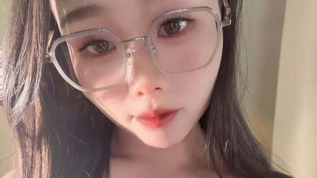 lingzi cover