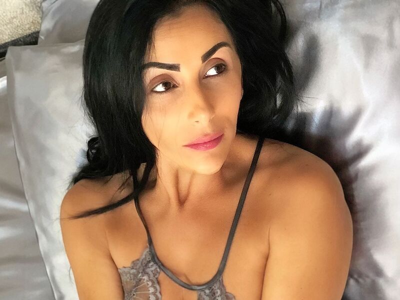 BellenGrey в эфире на LiveJasmin
