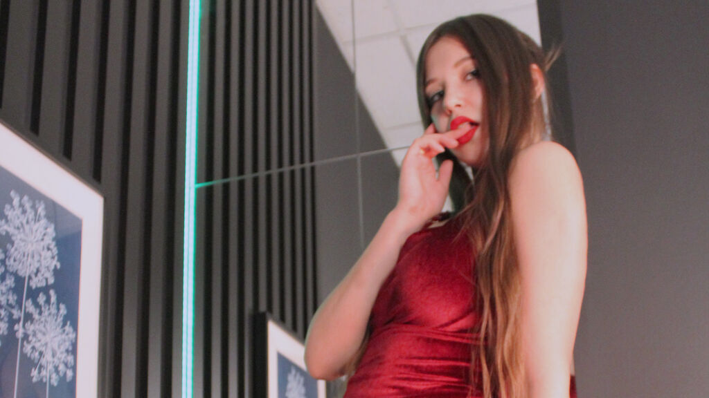 Watch hot flirt model ElizaButler from LiveJasmin at GirlsOfJasmin