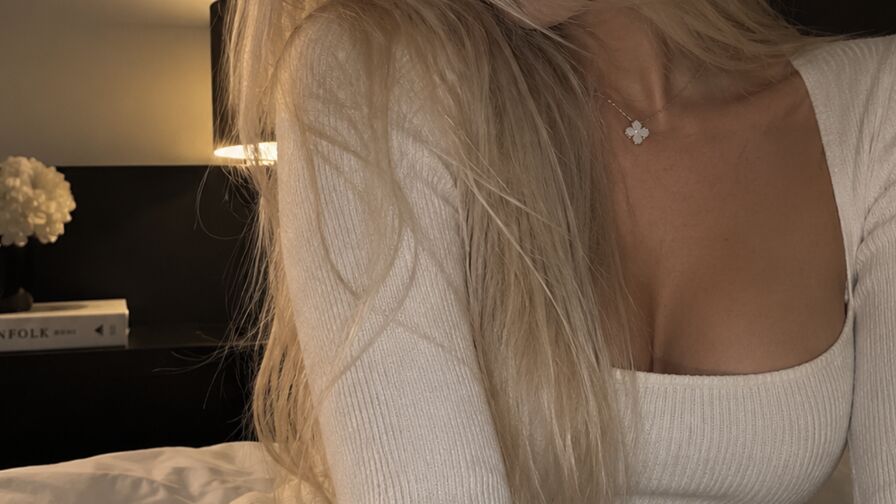 Live HD Nude Chat with NoraVance