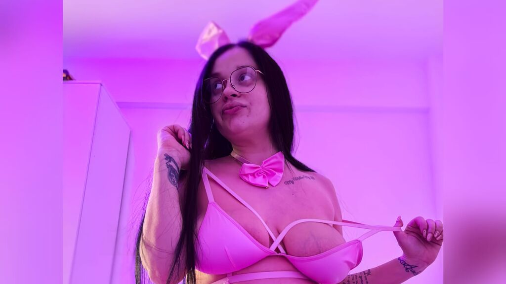 AnnaysRoze online on GirlsOfJasmin