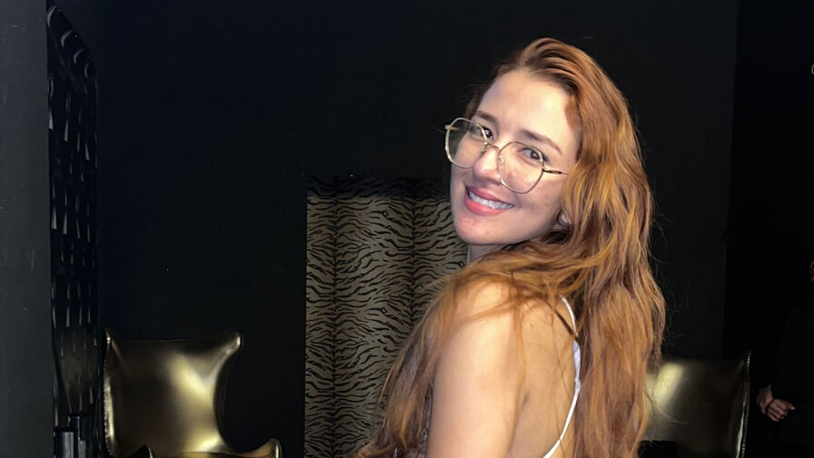 Watch Yelaini live on Amateur Porn