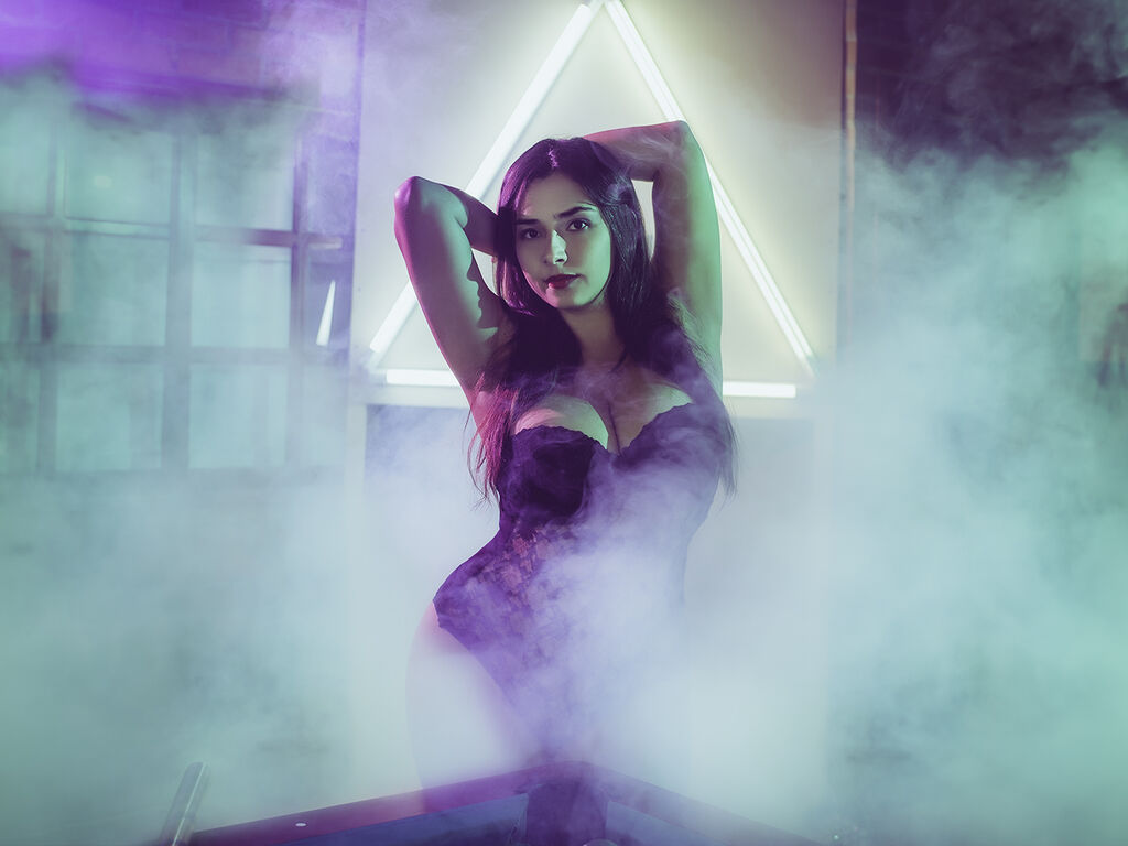 SuzyAmaya Profile Image