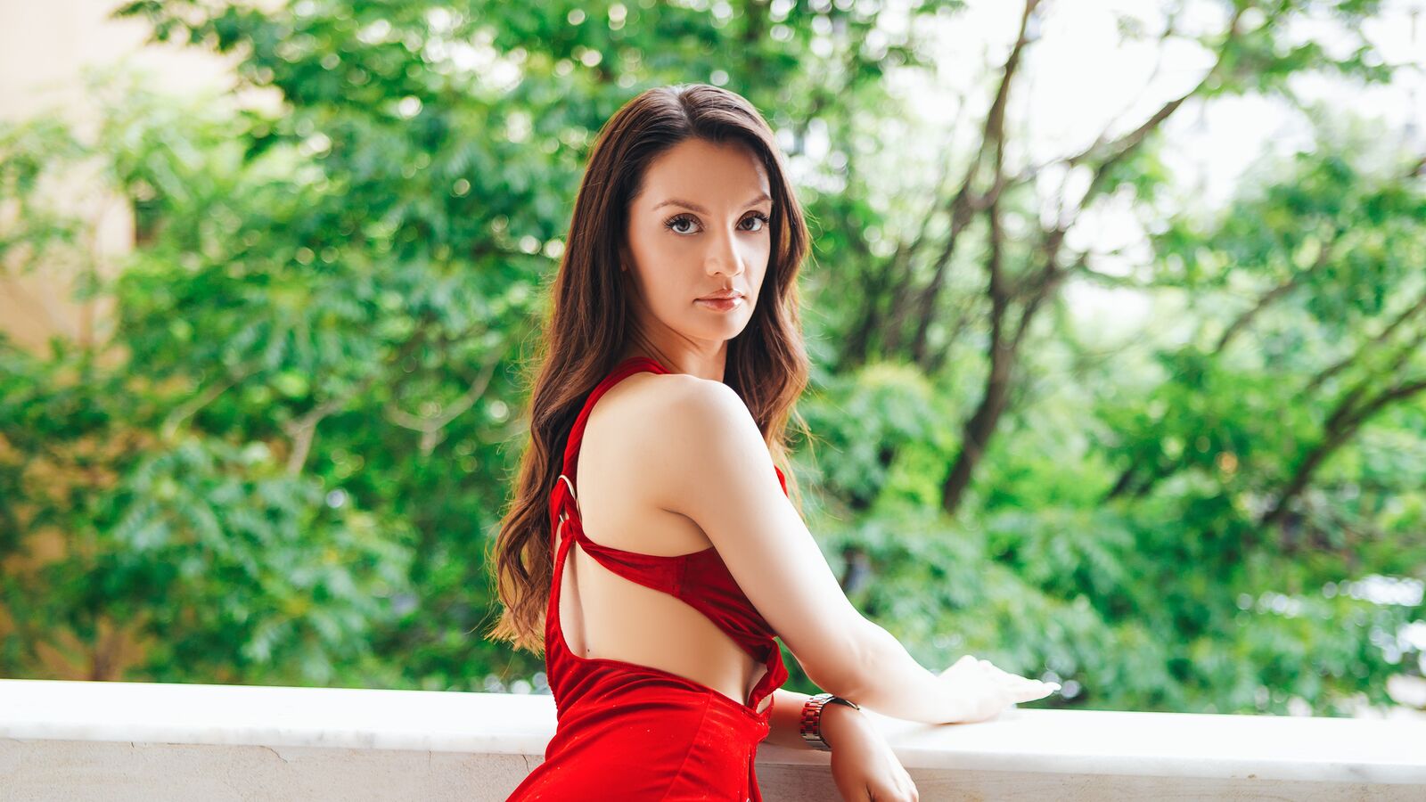 SaraTray erotic portrait