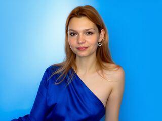 chat cam to cam BellaMarebelle