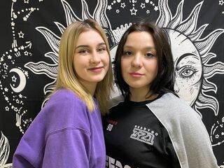 ErlineAndAraLive Webcam