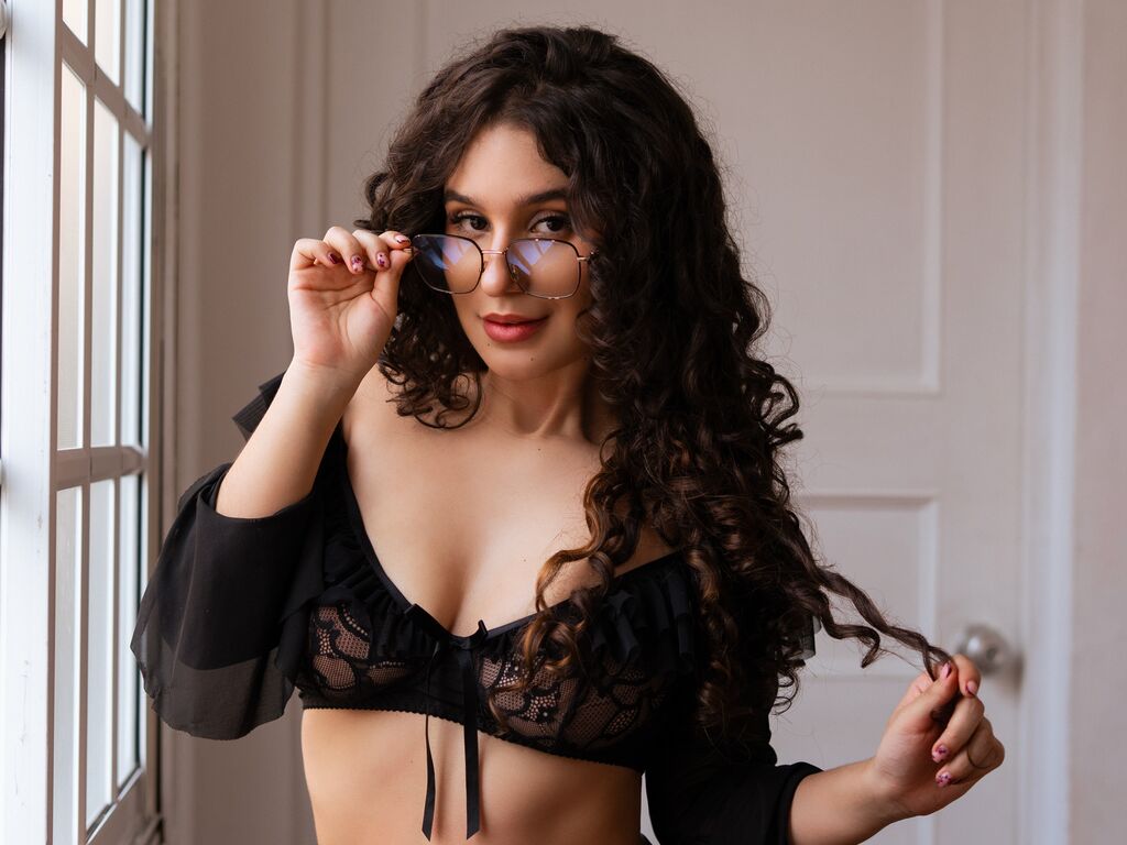 AriaBloomm LiveJasmin spy show profile preview