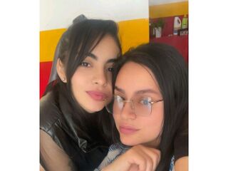 NatashaAndKitty European live cam models
