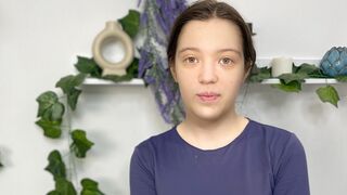 Free Nude MonaCrosthwaite