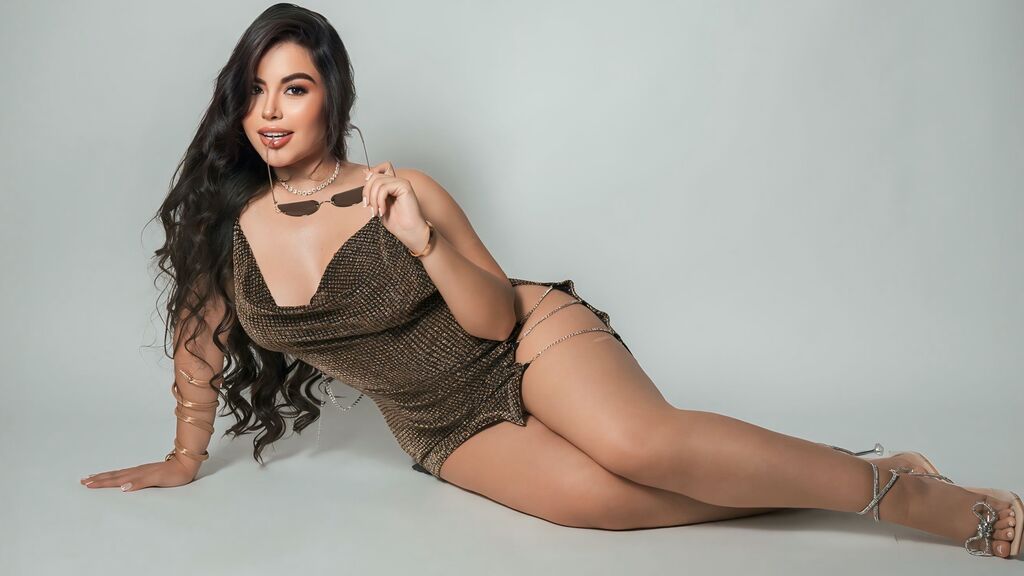 KloeDearl live cam model at LiveJasmin