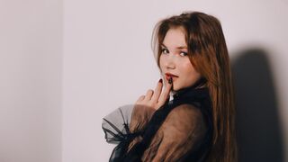 Free Nude NikaGosling