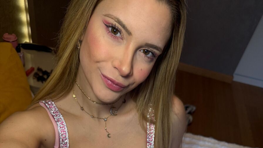 Chiaraholis Cumshow Vip