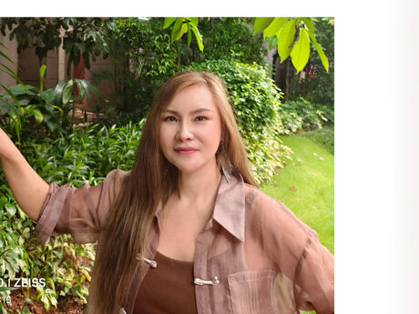 Chat with EmilyXiu