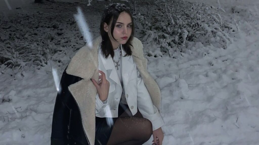 Statistics of LoraMiracles cam girl at GirlsOfJasmin