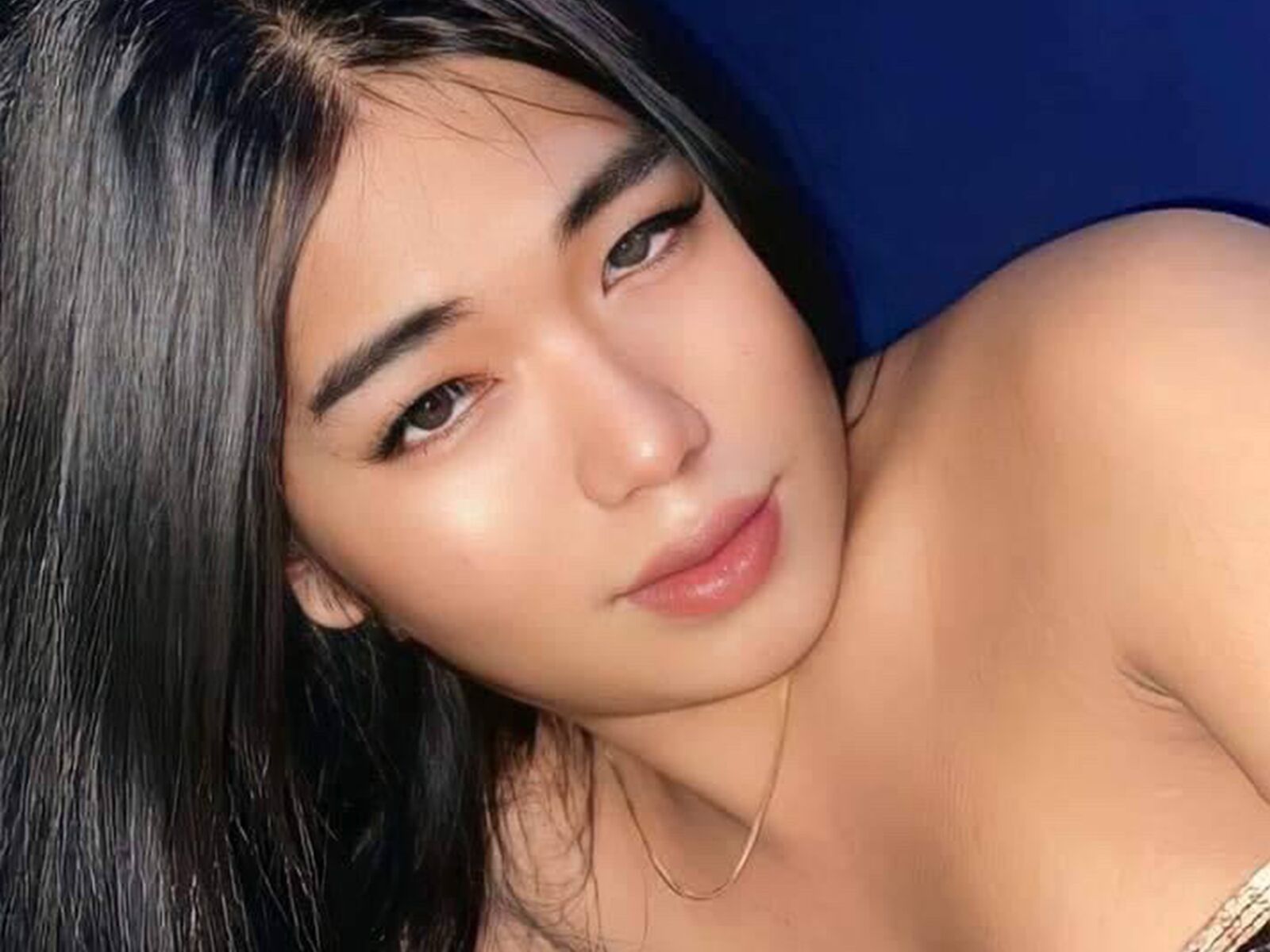 Live cam for KhennedyGrey
