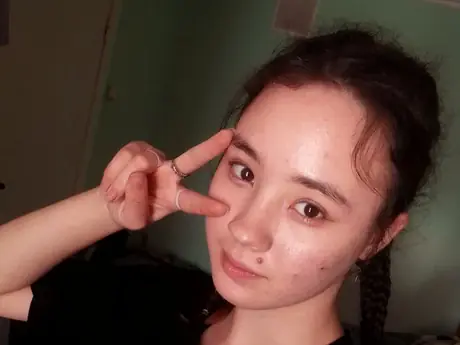 Chat with AislyFollin