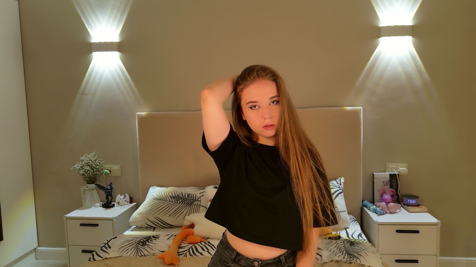 EmmaHix erotic portrait