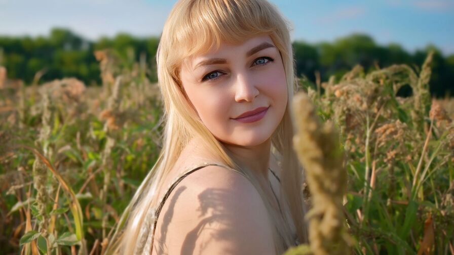 Watch AnnabelMilson live on DMS List