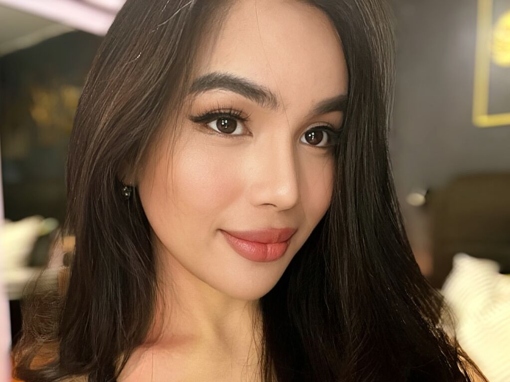 AlexinaWoss LiveJasmin model