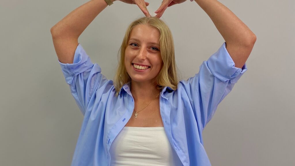 TateBeverley online on GirlsOfJasmin