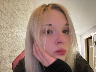 WillaBlissett Blonde live cam girls