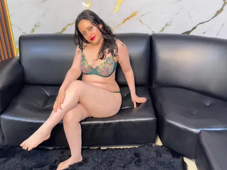 Chat with AmaliaTomson