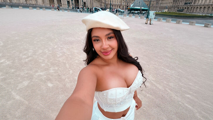 Electra live webcam show