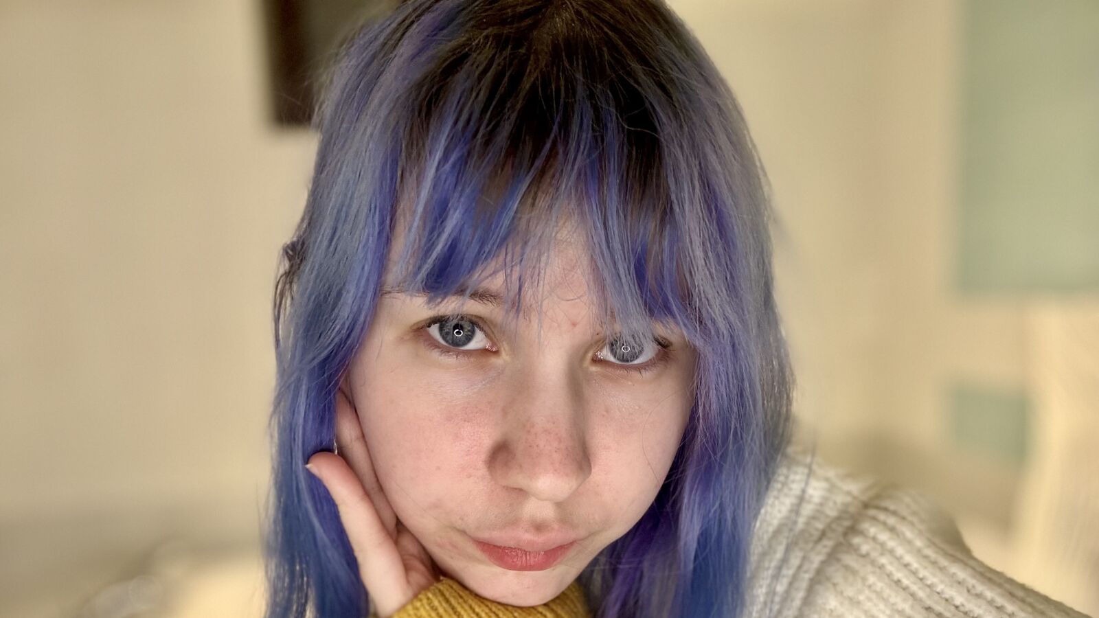 DeidreSarin glamour portrait