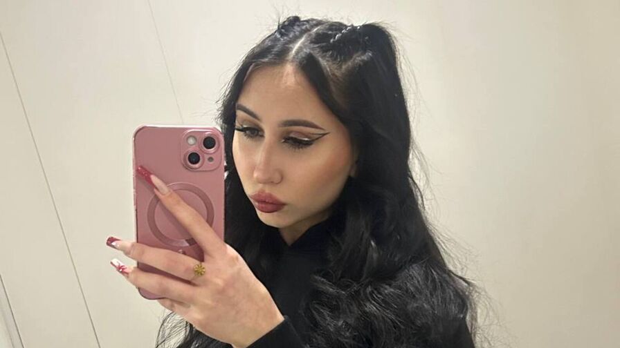 Watch VeliaMcpherson on NudiesOnlineCam.com