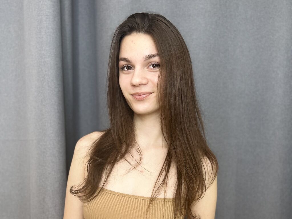 EvvaHair live video chat girl preview